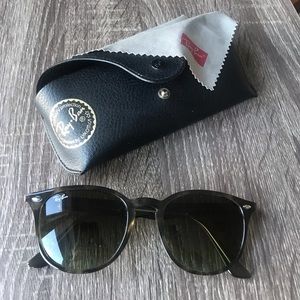 Ray Ban RB4259 NWOT grey Havana tortoise rare